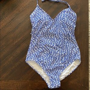 Vineyard vine one piece swimsuit